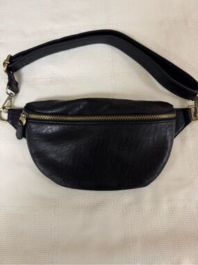 Joy Black faux Leather Waist Bag with Gold Zipper